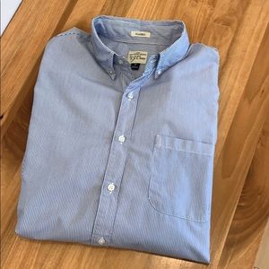 J. Crew Classic Fit Button Up Blue White M